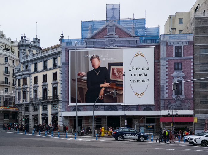 Gran Via Alcala fachada Madrid fotografia serie Moneda Viviente subvertising contrapublicidad la jovencita situacionismo critica social Klossowski Antonio Beltran