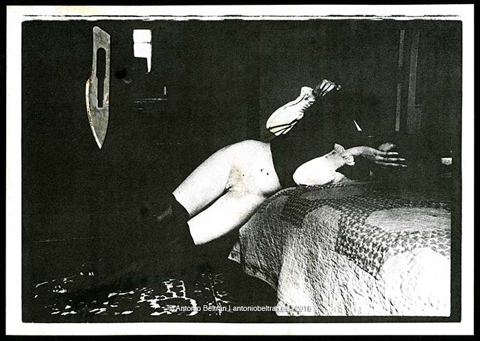 mujer desnuda habitacion y cuchilla erotica collage poesia arte michals antonio beltran